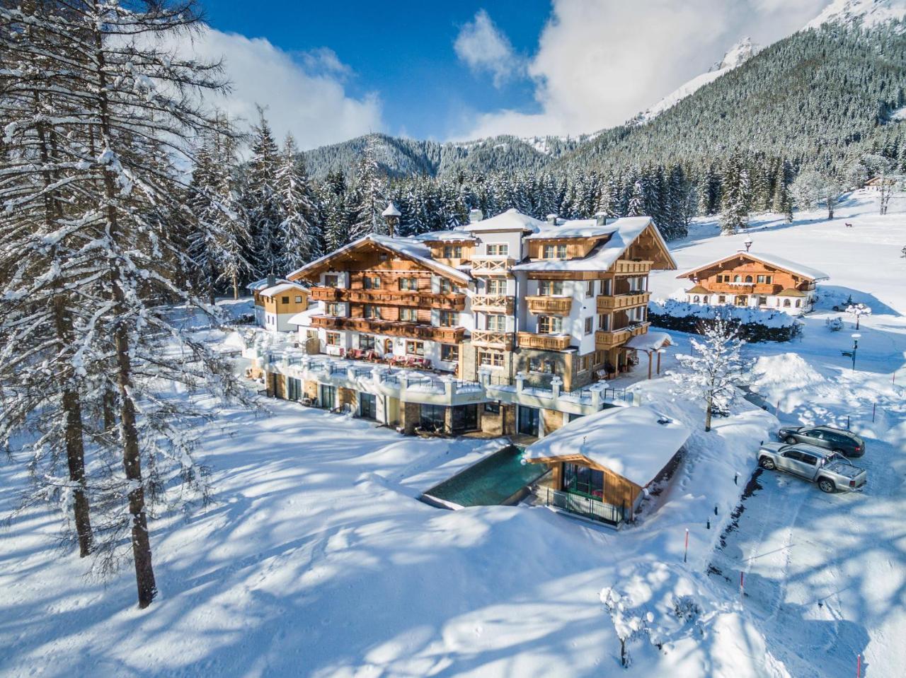 Hotel Lindenhof Ramsau am Dachstein Kültér fotó